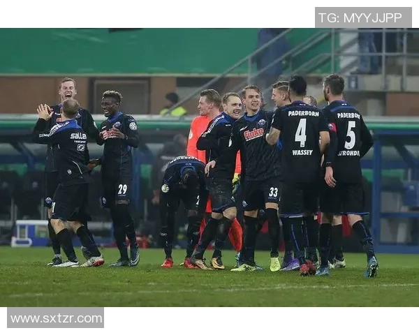 帕德伯恩与德累斯顿的较量揭示了德乙联赛的激烈竞争与战术博弈